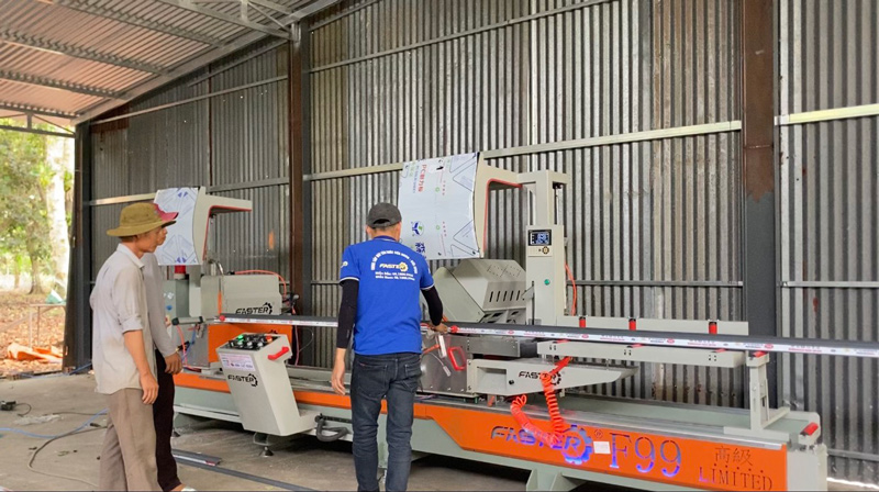 Máy cắt nhôm hai đầu